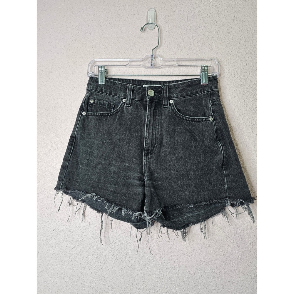Garage Denim Black Acid Wash Mom Shorts High Rise Frayed Raw Hem Size 25 01